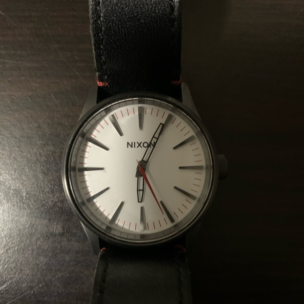 Nixon Sentry 38 Watch - Picture 2 of 3